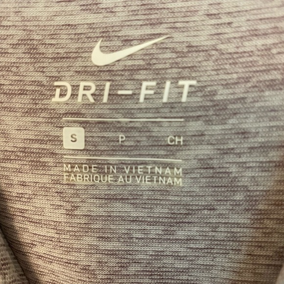 Womens Nike Dri-Fit hooded pull over - Picture 5 of 5